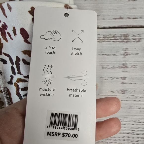 NWT Jones New York Sport Woman Size 1x Animal Print Leggings White And Brown - Picture 2 of 6